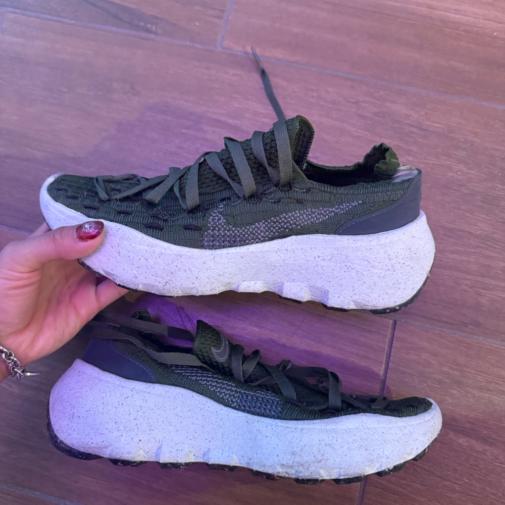 Nike space hippies